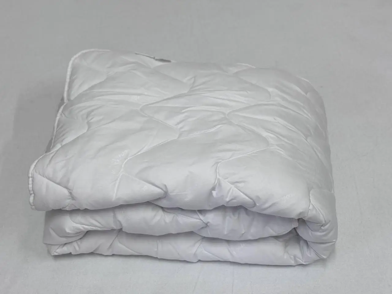 Ковдра Ecotton Євро 200х210 см антиалергенна Полісатин біла рис.Ecotton