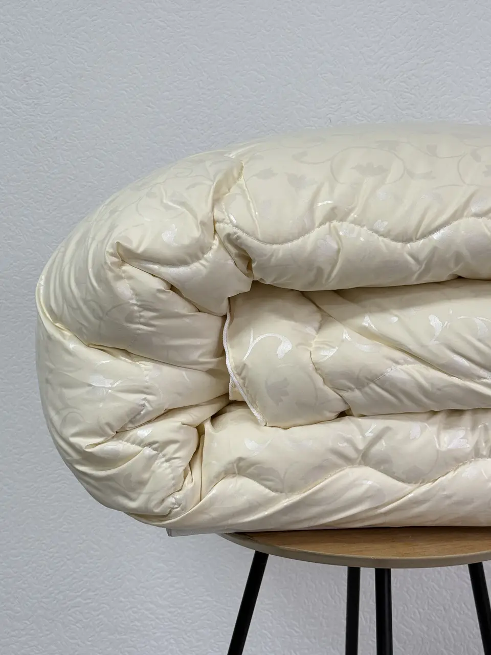 Ковдра Ecotton двоспальна 172х205 см штучний пух стьогана молочна