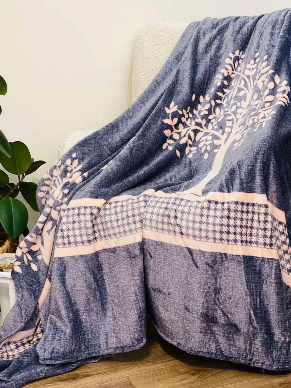 Плед Ecotton 220х240 см із мікрофібри Well Soft Дерева на синьому