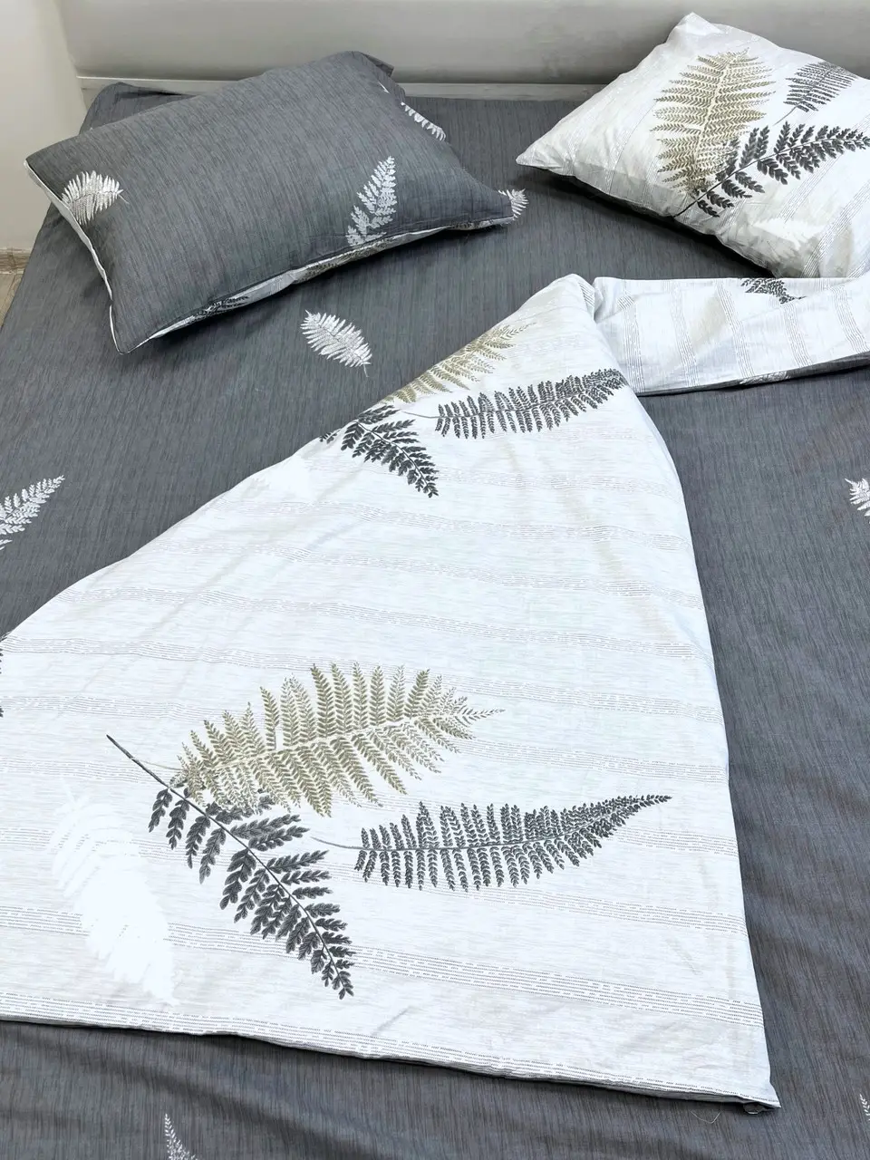 Комплект постільної білизни Ecotton Євро 210х220 см сірий Папороть (21007АВ)