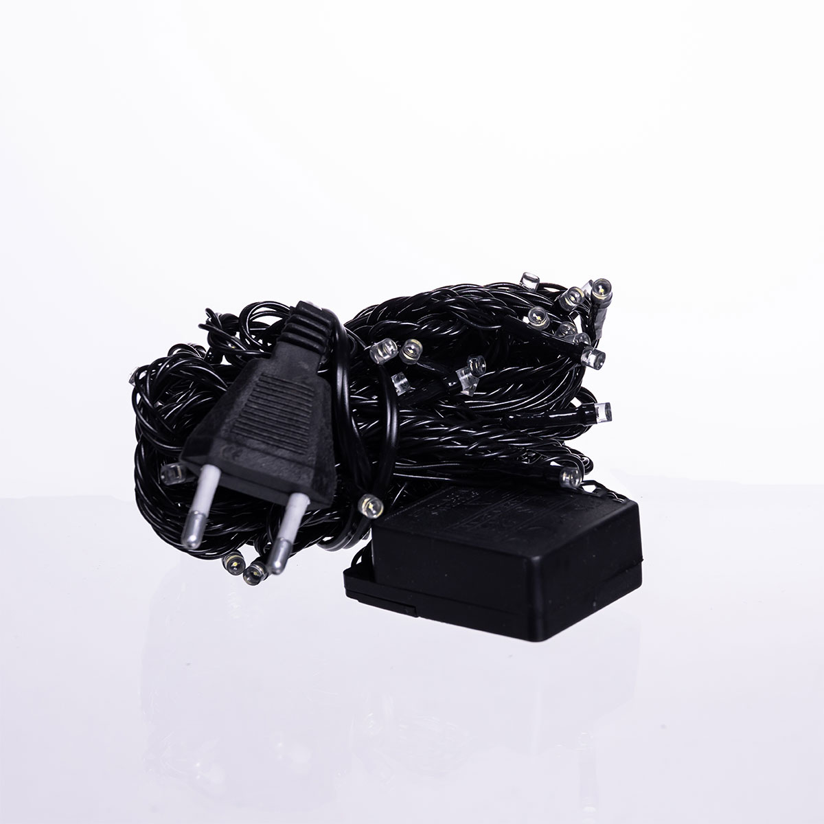 Новорічна кімнатна гірлянда нитка 6 м 50 LED чорний провід Білий W50LED6MBW