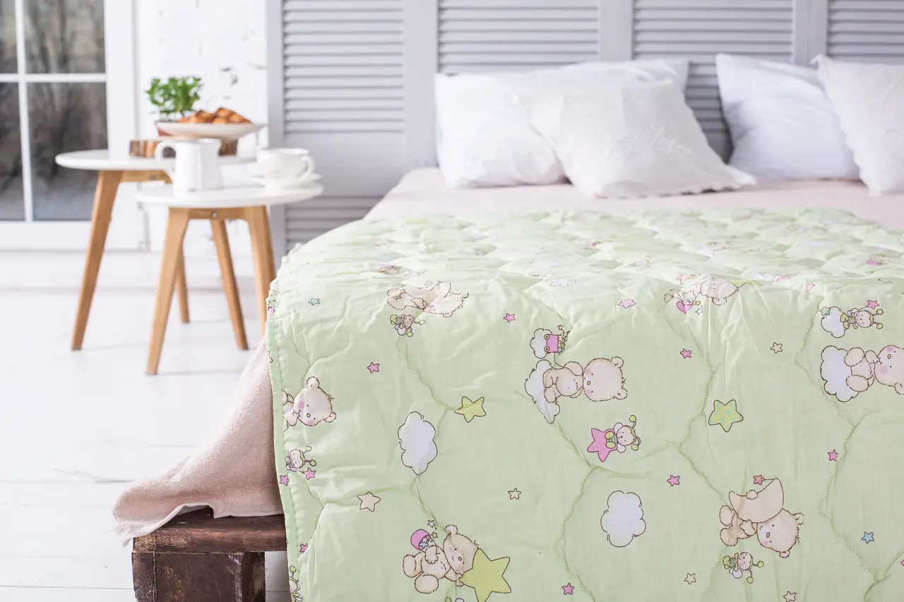 Ковдра дитяча Ecotton 110х140 см антиалергенна стьобана з бязі салатова 10-0214 green
