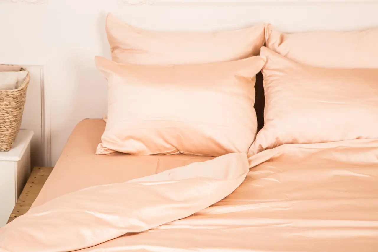 Простирадло на резинці Ecotton 180х200 см однотонне персикового кольору Frost almond