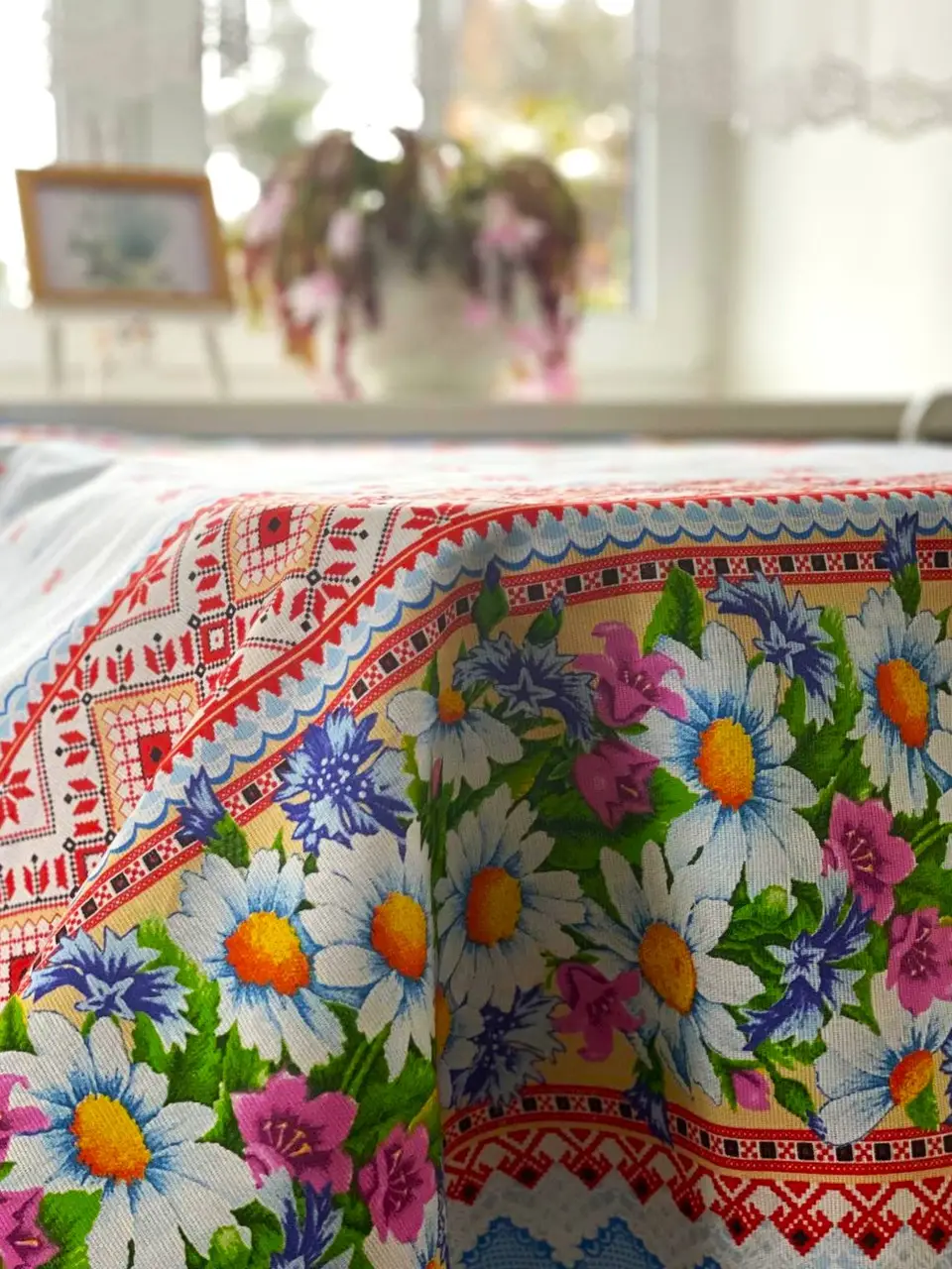 Скатертина Ecotton 150х200 см бавовняна з рогожки Ромашки 18825/1 в Українському стилі Орнамент