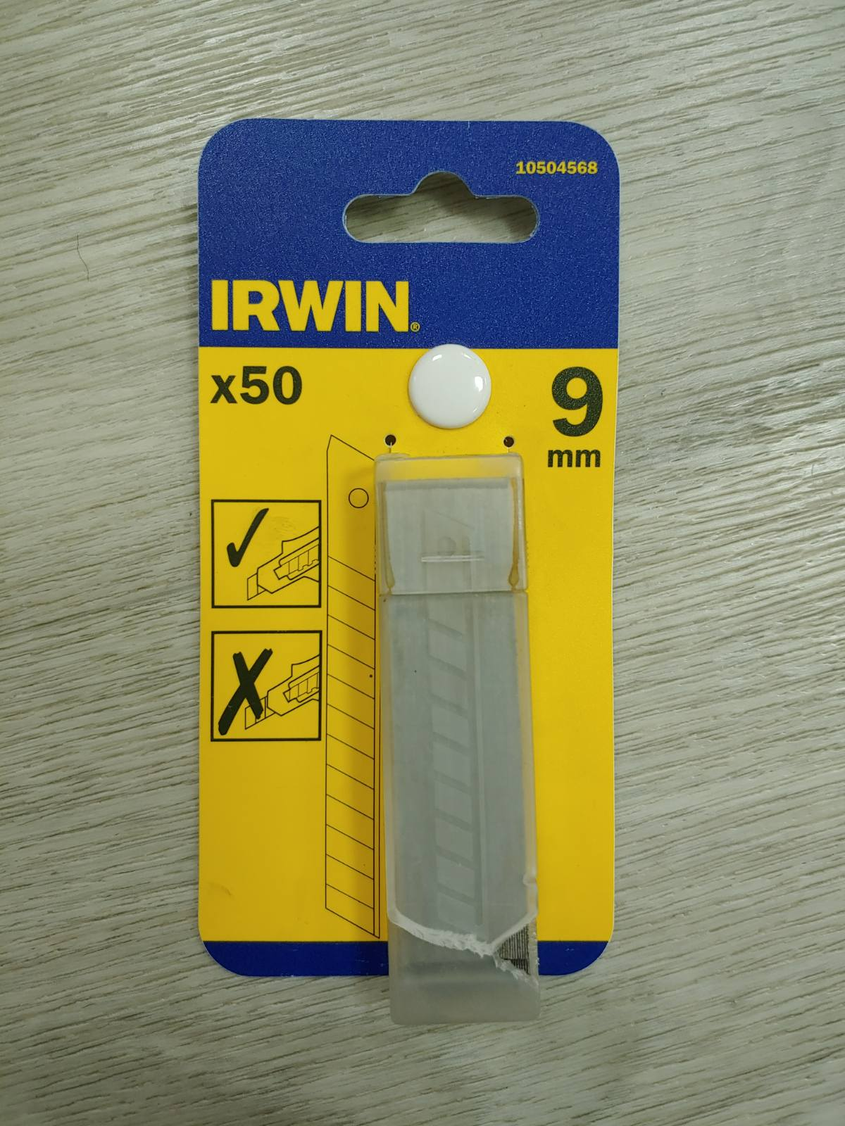 Леза 9 мм сегментні Carbon 50 шт, Irwin (уцінка -15%) 10504568У