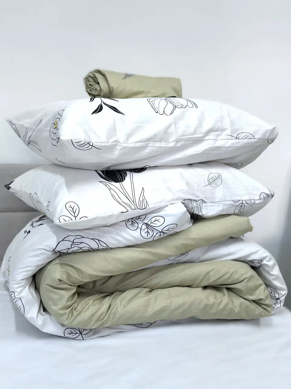 Простирадло без резинки Ecotton Євро 220х240 см із сатину зеленого кольору 24303