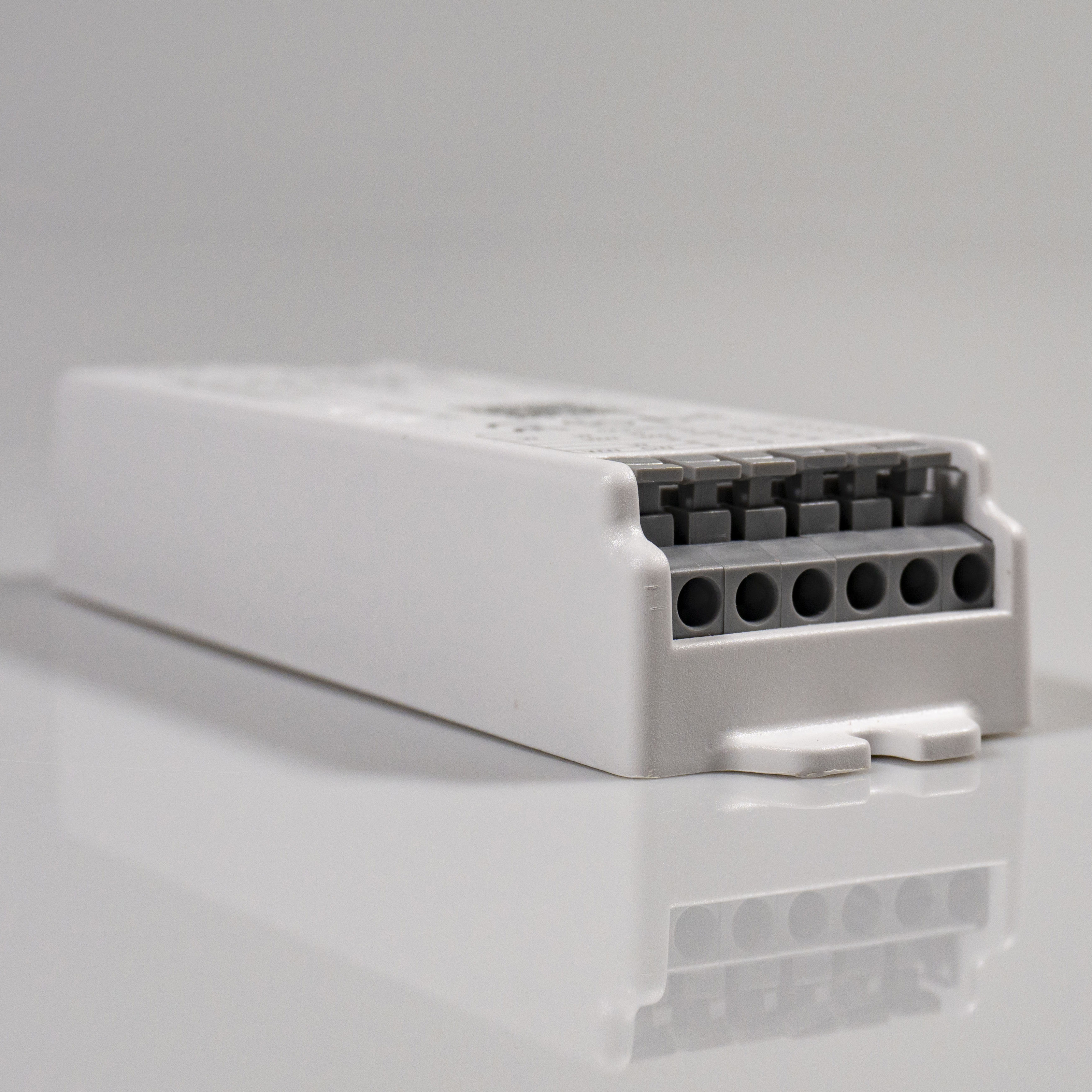 LED контролер універсальний TK-WB5 Dim+RGB+CCT, 15A, Wi-Fi+Bluetooth+RF2,4G Smart Systems Group